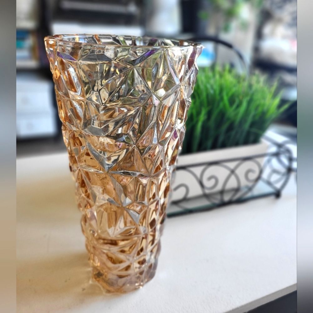 Vintage Mid-Century Amber Diamond-Point Pressed Glass Vase ✨